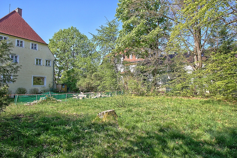 Südliche Grundstücksgrenze