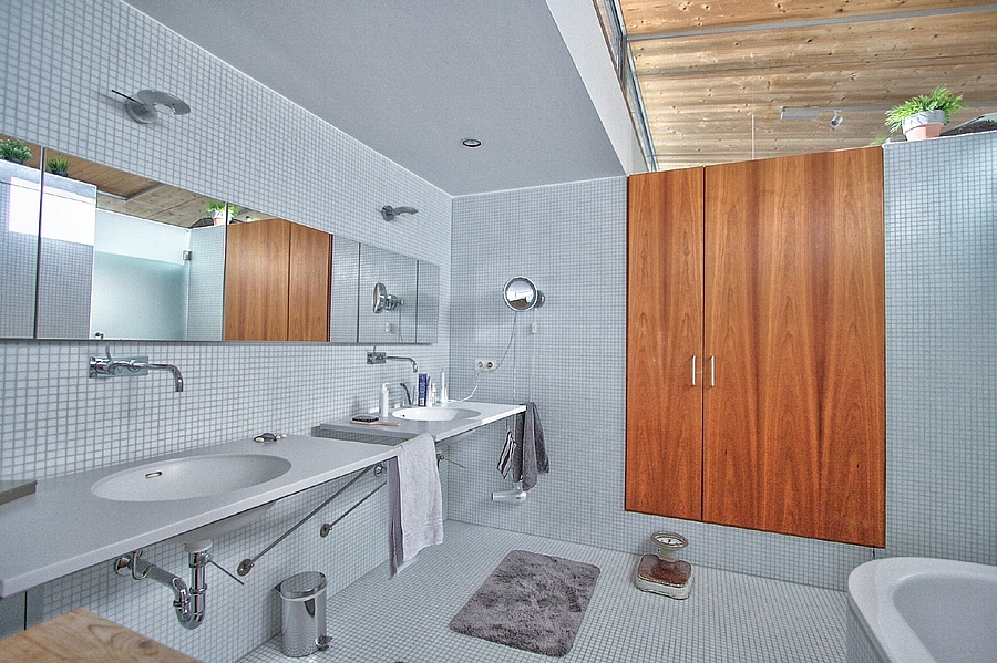 Elegantes En-Suite-Badezimmer