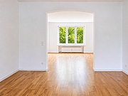 SCHWABING-WEST: ZENTRALES WOHNEN IM GRÜNEN - DIREKT AM LUITPOLDPARK! Elegante Weite und lichtvolle Atmosphäre