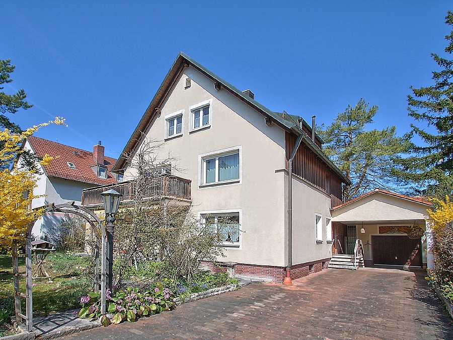Einfamilienhaus im Sonnenschein!
