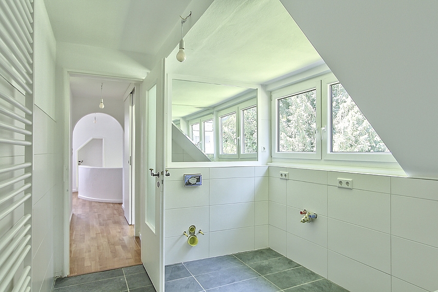 Neues Badezimmer I