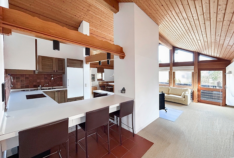 Wohnraum mit Küche im OG