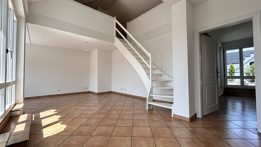 Aufgang Galerie-Ebene