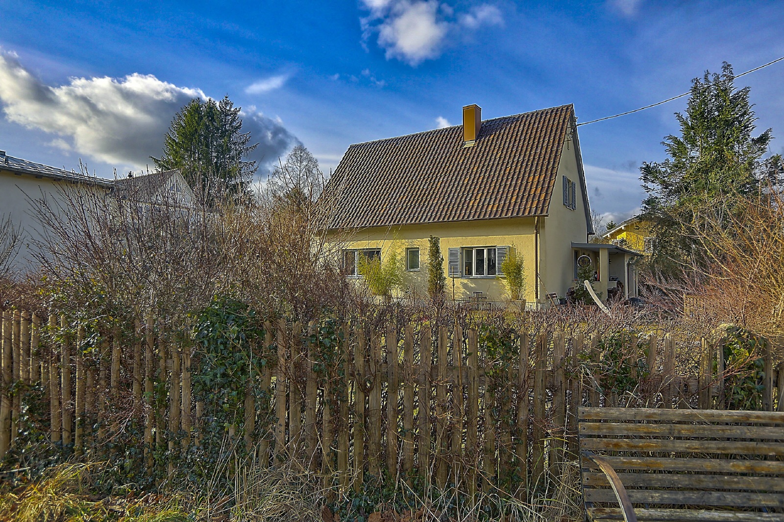 Blick auf's Grundstück!