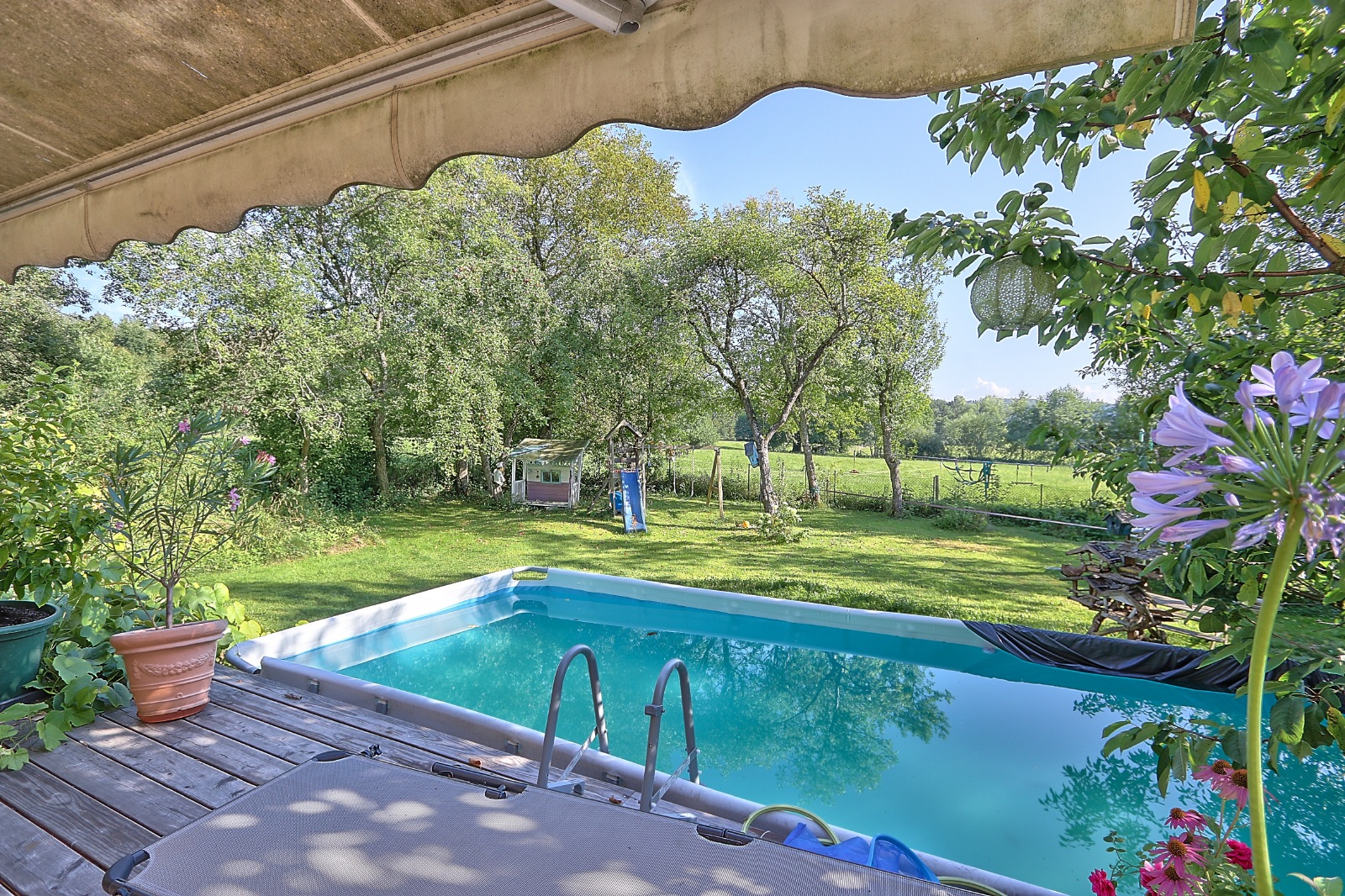 Abkühlung im Gartenparadies