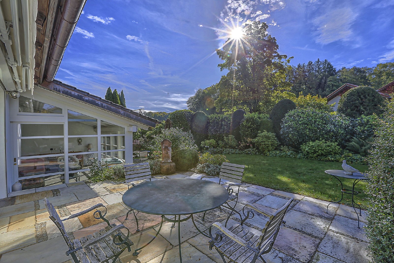 Einladender Terrassenbereich