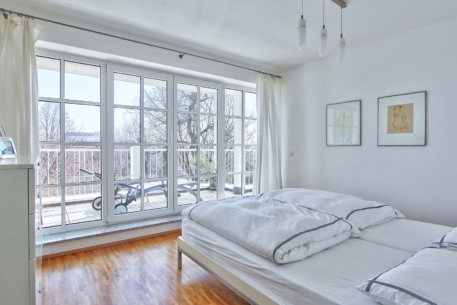 Schlafzimmer mit Terrassenzugang