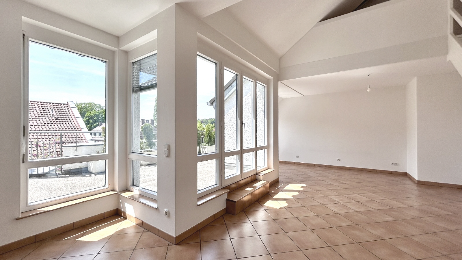 Hell und lichtdurchflutet