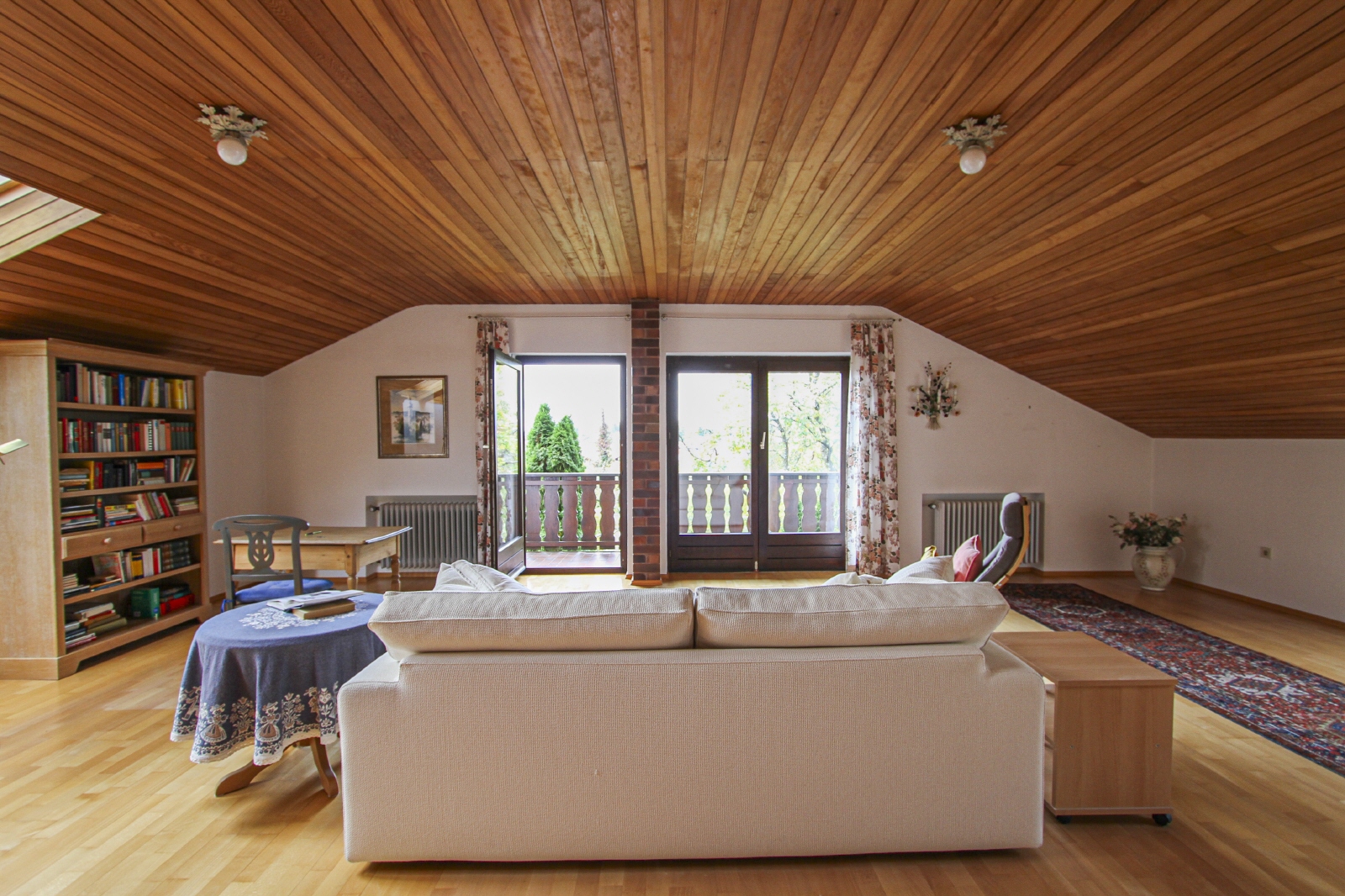 Wohnzimmer DG