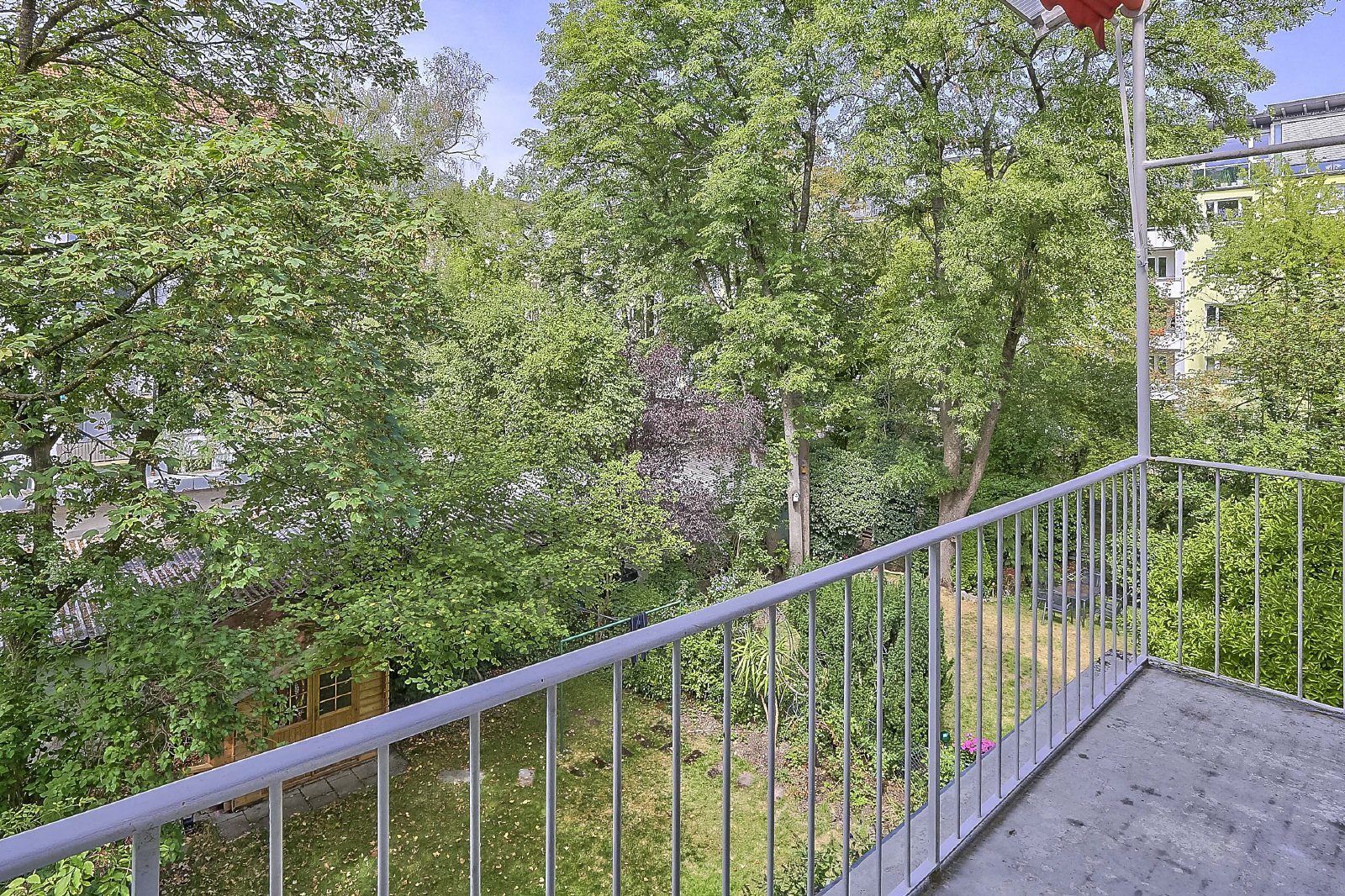 Balkonaussicht ins Grüne